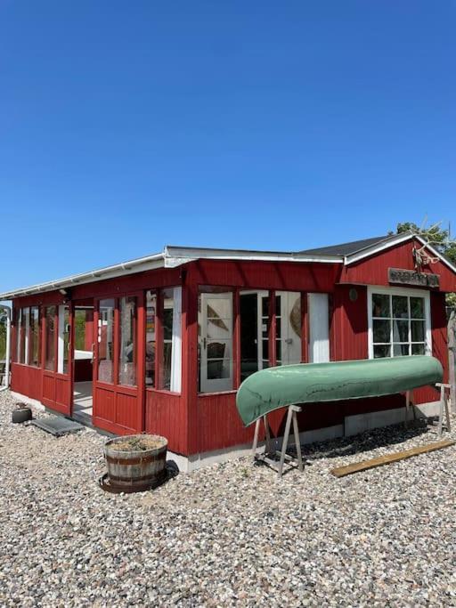Fjordhytten. Rebuild Train Wagon From 1937. Apartment Odense Exterior photo