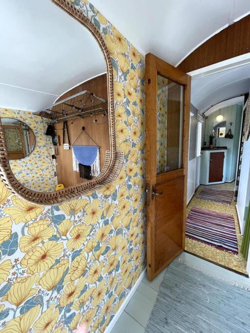 Fjordhytten. Rebuild Train Wagon From 1937. Apartment Odense Exterior photo